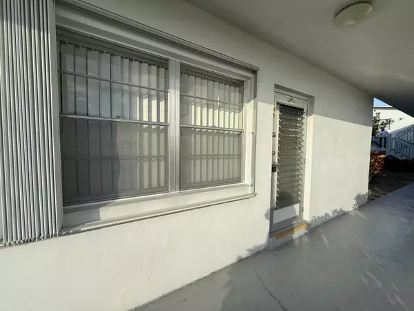 West Palm Beach, FL 33417,148 Coventry G