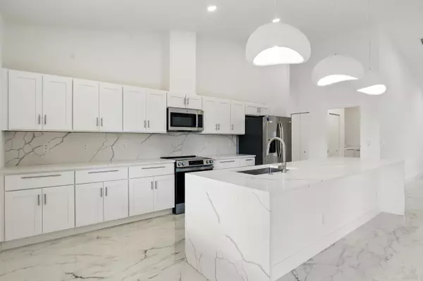 Fort Pierce, FL 34982,5104 Birch DR