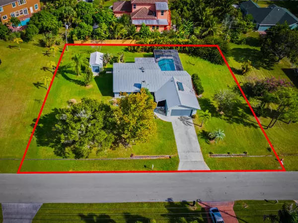 Port Saint Lucie, FL 34953,2025 SW Driftwood ST