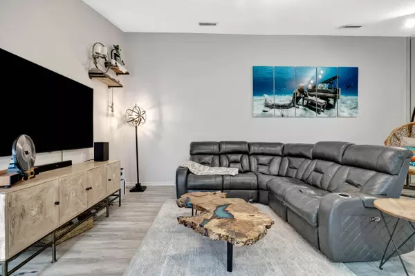 Palm Beach Gardens, FL 33403,4904 Lake Catherine DR