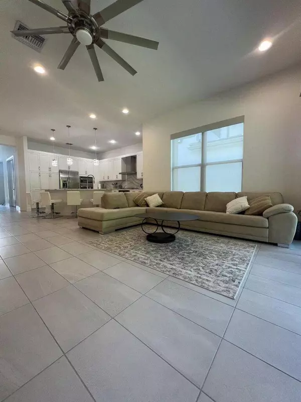 Boca Raton, FL 33496,17534 Rainstream RD