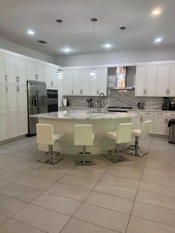 Boca Raton, FL 33496,17534 Rainstream RD