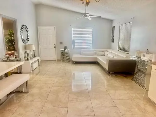 Vero Beach, FL 32962,1540 SW 20th Ave Sw AVE