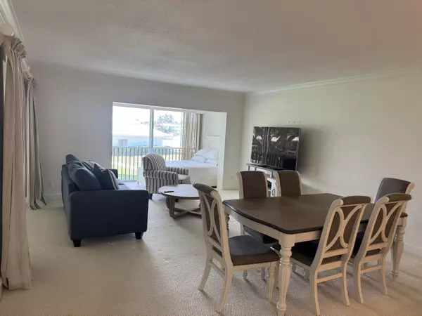 North Palm Beach, FL 33408,1 Church LN 109-110