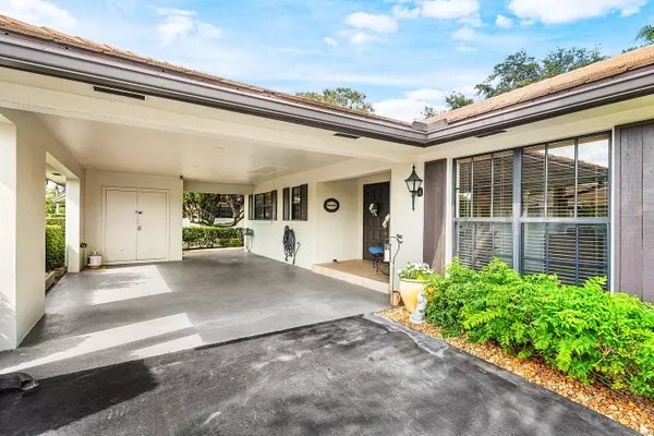 Atlantis, FL 33462,481 Forestview DR