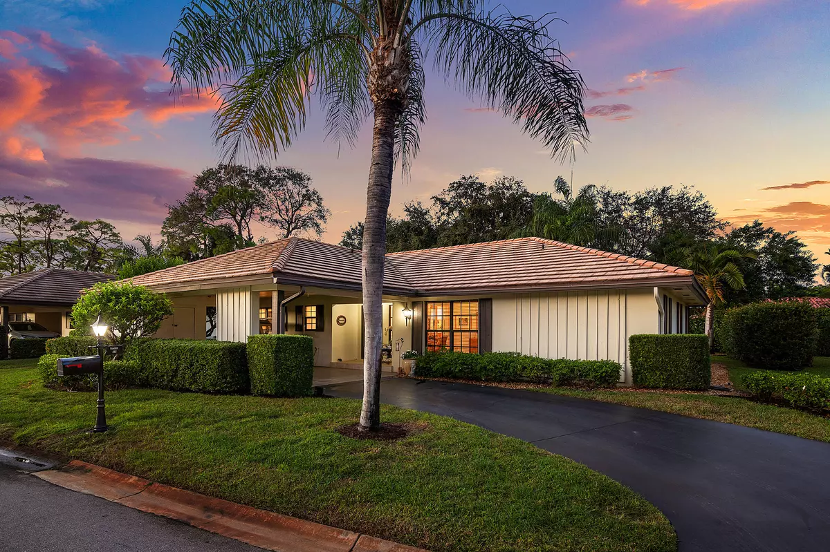 Atlantis, FL 33462,481 Forestview DR