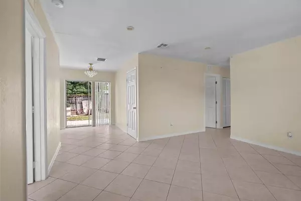 Boynton Beach, FL 33435,1498 NW 1st ST