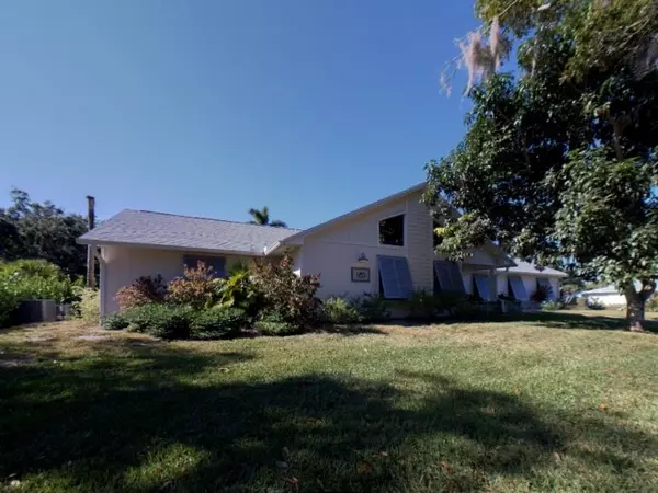 Vero Beach, FL 32962,185 SE 12th ST