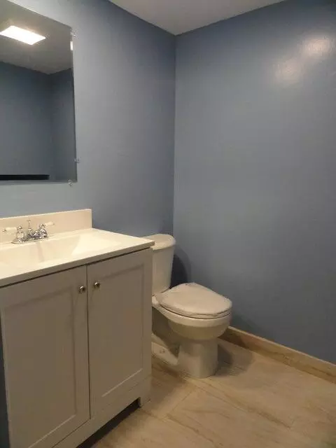 Lake Worth, FL 33461,2464 Waterside DR