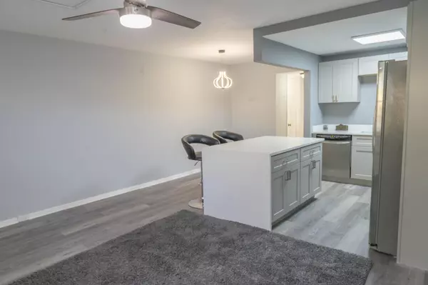 West Palm Beach, FL 33417,246 Northampton M