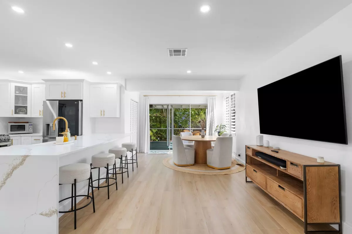 Lake Worth Beach, FL 33460,314 S M St ST