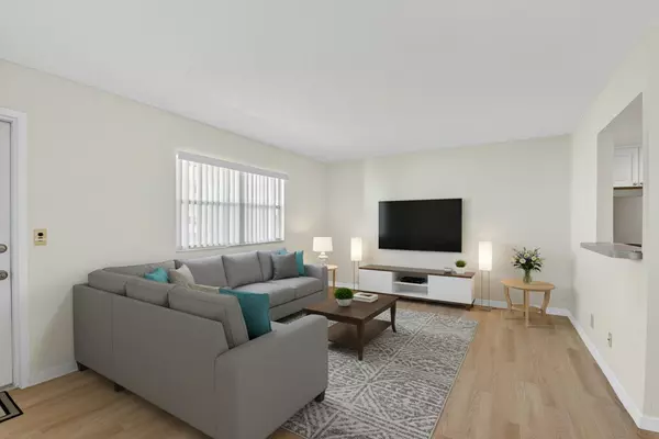 Delray Beach, FL 33484,51 Flanders B