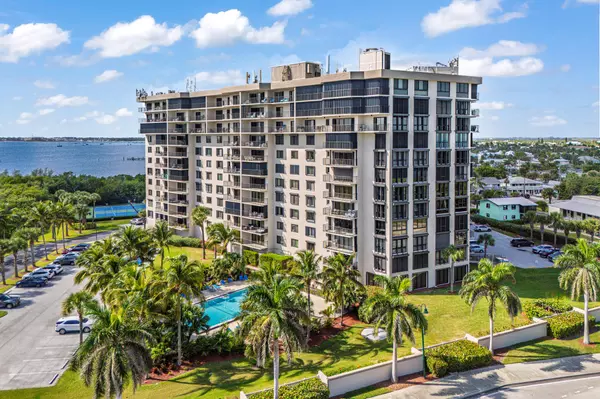 Fort Pierce, FL 34949,801 S Ocean DR 404