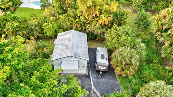 West Palm Beach, FL 33415,5715 Karen DR