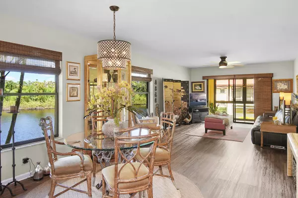 Stuart, FL 34997,871 SW SW South River DR 202