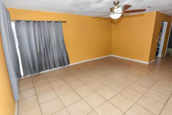 Stuart, FL 34997,1082 SE Saint Lawrence WAY