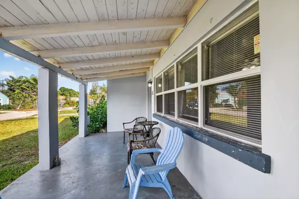 Riviera Beach, FL 33404,173 W 18th ST