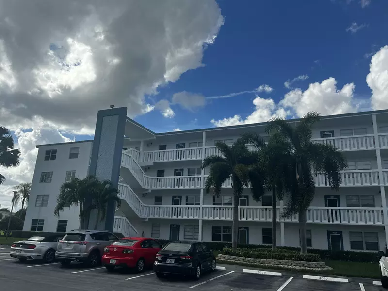 2087 E Exeter, Boca Raton, FL 33434