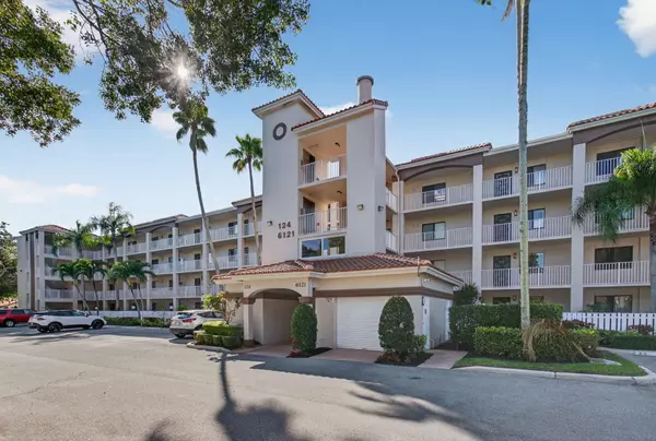 Delray Beach, FL 33484,6121 Pointe Regal CIR 201