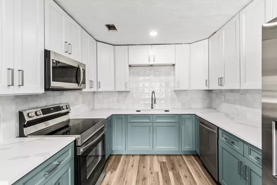 937 NE 25th AVE, Pompano Beach, FL 33062