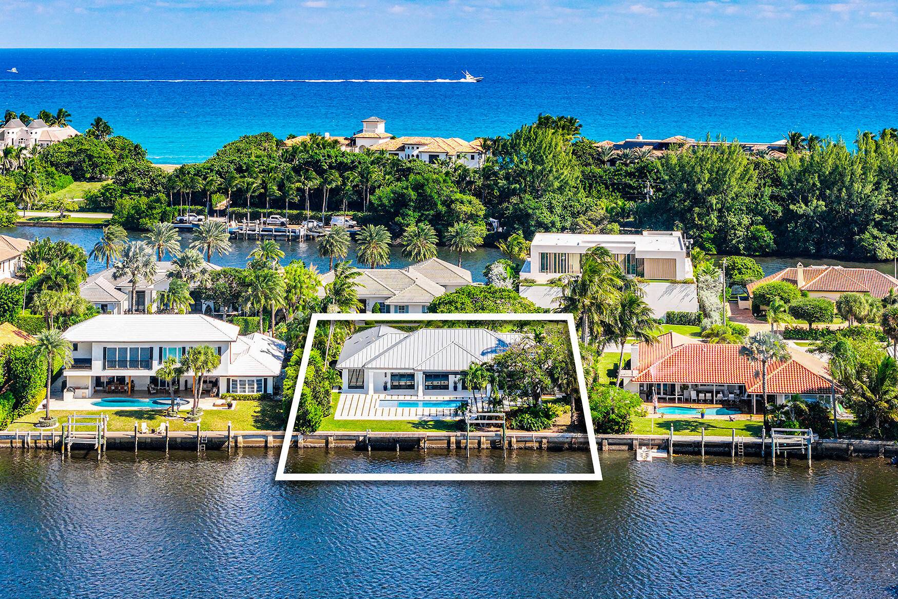 40 Spoonbill RD, Manalapan, FL 33462