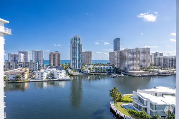 Hallandale Beach, FL 33009,137 Golden Isles DR 1102