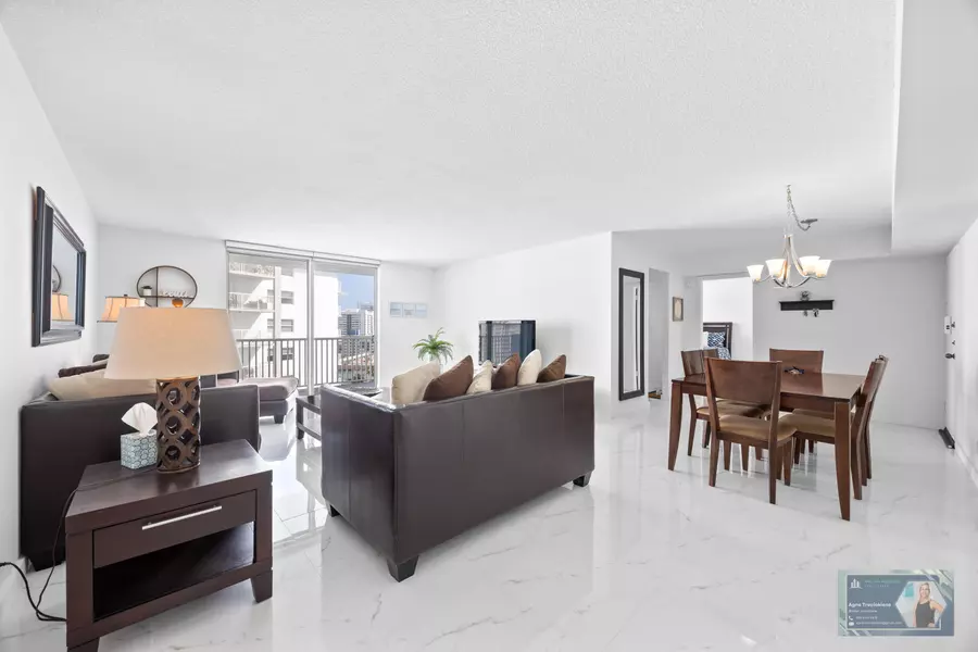 137 Golden Isles DR 1102, Hallandale Beach, FL 33009