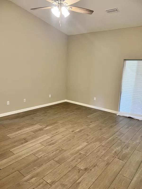 Port Saint Lucie, FL 34986,5951 NW Baynard DR