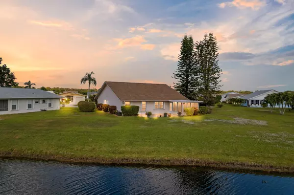 West Palm Beach, FL 33417,3832 Rowena CIR