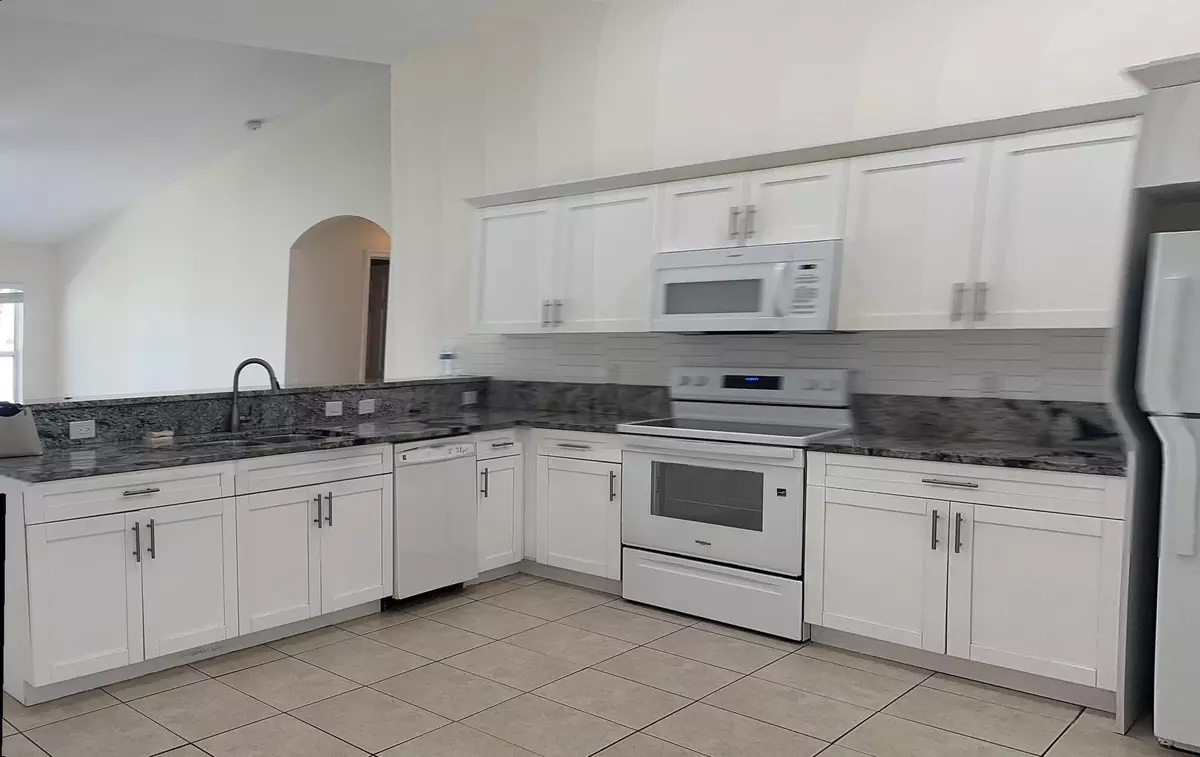 Port Saint Lucie, FL 34952,2465 SE SE Melaleuca BLVD