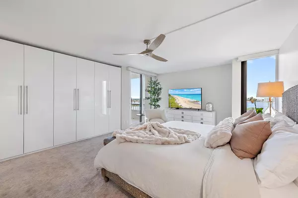 Singer Island, FL 33404,5550 N Ocean DR 22d