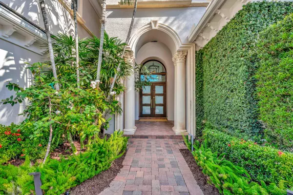 North Palm Beach, FL 33410,736 Harbour Isle WAY