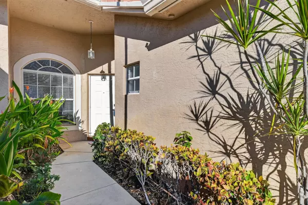 Boynton Beach, FL 33472,6140 Long Key LN