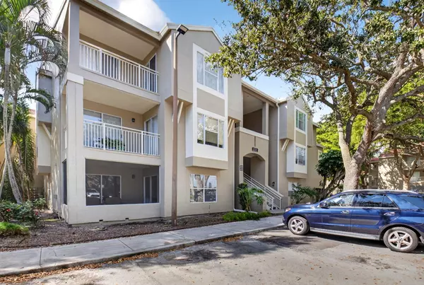 Delray Beach, FL 33445,1745 Palm Cove BLVD 3-306