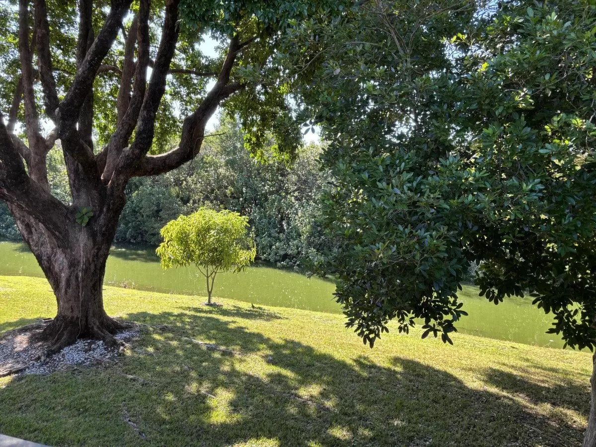 West Palm Beach, FL 33417,87 Windsor D