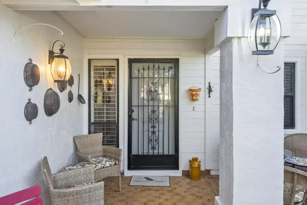 Stuart, FL 34997,5662 SE Foxcross PL