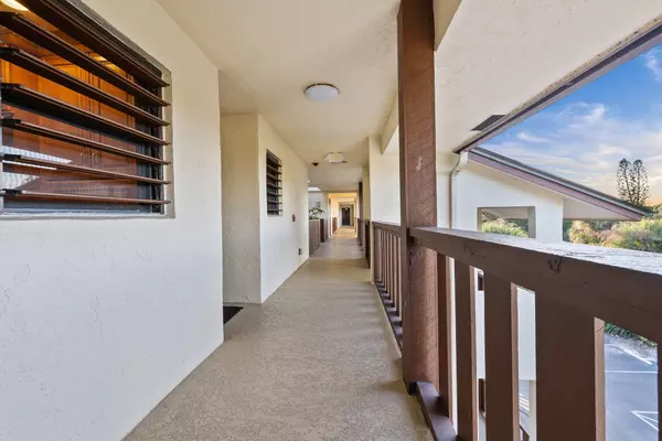 Stuart, FL 34996,160 SE Saint Lucie BLVD 402a