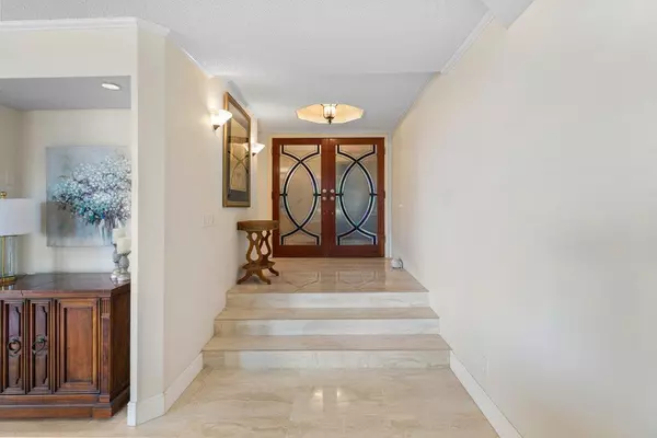 Hillsboro Beach, FL 33062,1170 Hillsboro Mile 302