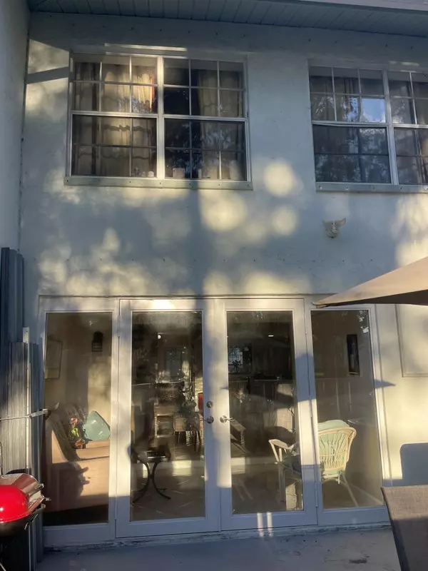 West Palm Beach, FL 33417,3709 Savoy LN G