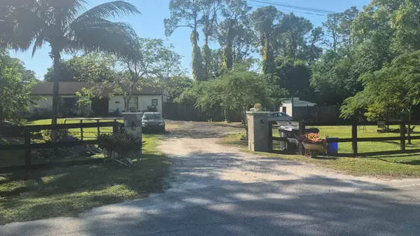 West Palm Beach, FL 33411,13706 N 44th PL