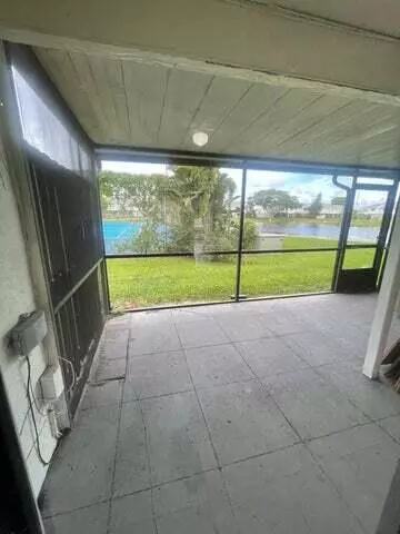 Greenacres, FL 33463,3104 Poolside DR