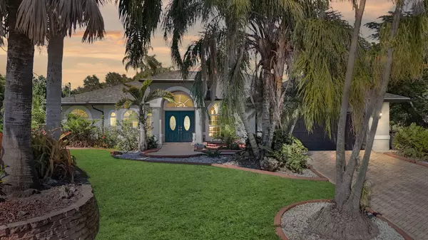 140 SW Mark CT, Port Saint Lucie, FL 34953