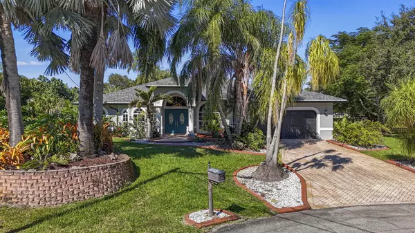 Port Saint Lucie, FL 34953,140 SW Mark CT