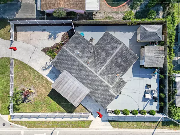 Mangonia Park, FL 33407,5713 Briarwood ST