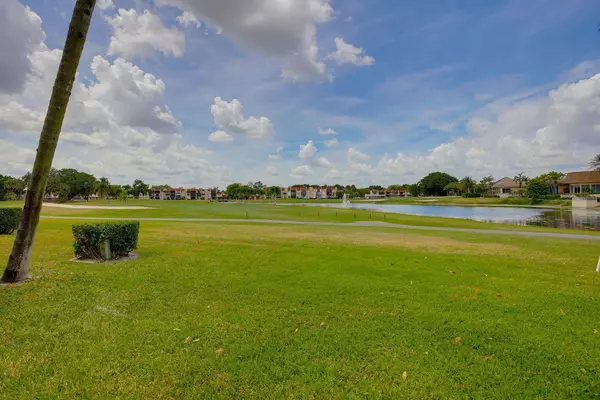 Lake Worth, FL 33467,4657 S Fountains DR 107