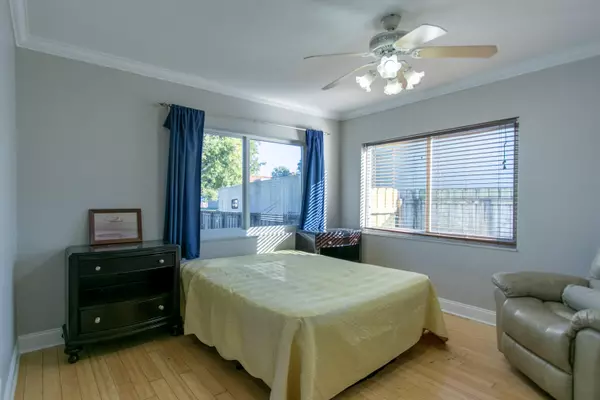 Pompano Beach, FL 33060,215 NE 14 AVE