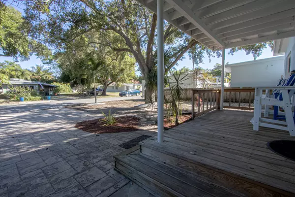 215 NE 14 AVE, Pompano Beach, FL 33060