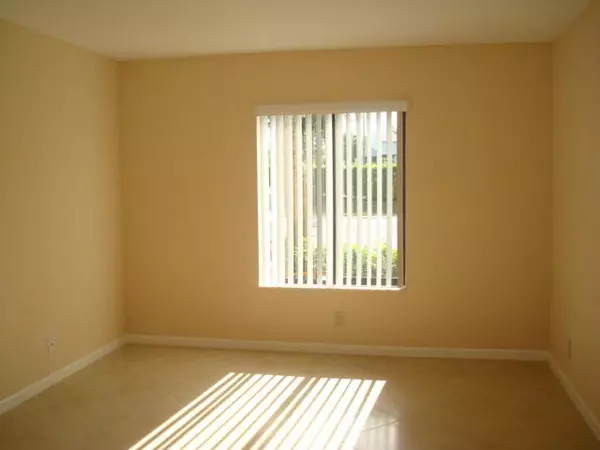 Greenacres, FL 33415,203 Foxtail DR E1