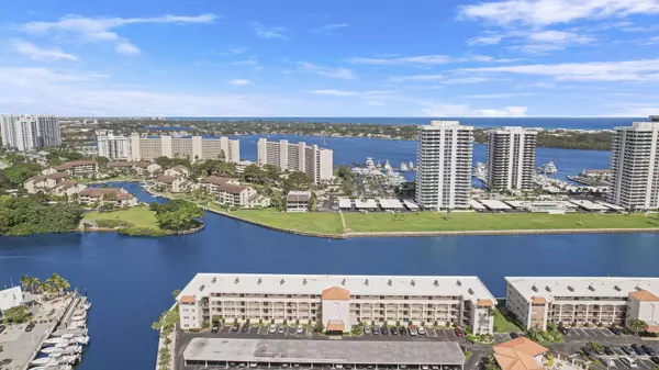 North Palm Beach, FL 33408,20 Yacht Club DR 312