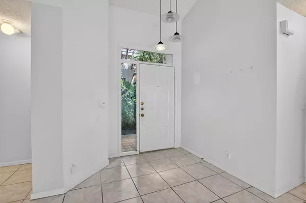 Parkland, FL 33067,6185 NW 77 PL